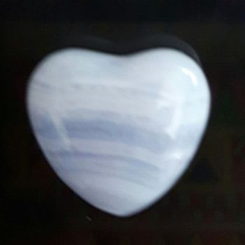 Chalcedon Edelstein Herz| hellblau gebändert| schöne bauchige Form| Größe ca. 20 mm
