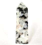 Mondstein Obelisk, weißer Labradorit, Regenbogen Mondstein, blau schimmernde Standspitze, N121