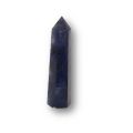 Fluorit blau Edelstein Standspitze, Therapiestein, Heilsteinspitze, Obelisk N132