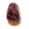 Amethyst Lampe, Edelsteinlampe aus Brasilien, violette Kristall Stein Leuchte komplett mit Elektrik kaufen, kleine Natursteinlampe, N228