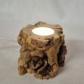 Holzstamm-LED-Warmlicht, Holz Sockel Natur mit 6 LED`s, Beleuchtung für ihre Edelstein Kugeln, mit USB Stecker, Höhe ca. 6 cm