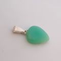 Kleiner Kettenanhänger aus echtem Chrysopras, mit beweglicher Silberöse, N154