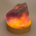 Amethyst Faustbrocken, beleuchtet auf LED Sockel, Echter Rohstein Natur belassen, N420