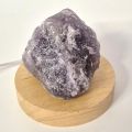 Amethyst Faustbrocken, beleuchtet auf LED Kaltlicht Sockel, Echter Rohstein Natur belassen ca. 300-400g