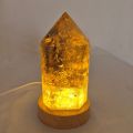 Rauchquarz Spitze mit LED-warmlicht Holzsockel, Echter unbehandelter rauchiger Quarz, große Edelsteinspitze beleuchtet, N764