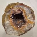 Achat-Geode stehend oder liegend, mit offener Höhle, Natur belassener Stein, N160