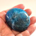 Blauer Apatit polierter Trommelstein, Edelstein Handschmeichler, N98