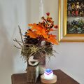 Regenbogen-Fluorit Steinkugel, Kugel beleuchtet auf LED-kaltlicht Holzsockel mit USB-Stecker, echte Edelsteinkugel, N135