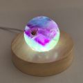 Regenbogen-Fluorit Steinkugel, Kugel beleuchtet auf LED-kaltlicht Holzsockel mit USB-Stecker, echte Edelsteinkugel, N135