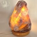 Amethyst Steinlampe, Front poliert, heller Holzsockel, Edelstein-Lampe N310
