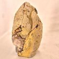 Achat-Geode mit violettem Amethyst-Kristallzentrum, stehende, Front polierte Achatgeode, N129