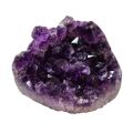 Amethyst stehende kleine Geode, Edelstein-Rohstein, Dekostein mit dunklen Amethyst Kristallen, N274