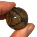 Edelstein Kugel Chiastolith, schöne Kreuzstein Kugelform, Handschmeichler, Durchmesser ca. 25 mm