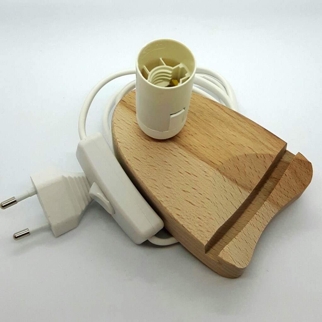 Schüttelnde Holzfigur Für Auto Armaturenbrett - Bewegungsaktivierte Dekoration