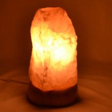 Rosenquarz Lampe, Edelstein Beleuchtung, kleine Rosa Kristall Lampe, komplett mit Holzsockel