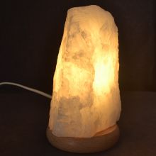 Bergkristall Stein Lampe kaufen | Naturgewachsene Kristall Leuchte die Natur belassen roh ist | Edelsteinlampe mit Holzsockel | ca. 2 kg