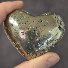 Pyrit Herz, Edelstein Mineral Nr. 6