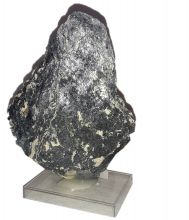 Glaukophan-Fuchsit selten | Edelstein-Mineral | Naturstein auf Sockel | Herkunft Pollone-Piemont | Sammlerstück N600