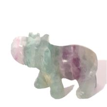 Edelstein-Tier Elefant Regenbogen-Fluorit, Edelstein Tier Figur Elefant aus hellem Fluorit,  Glücksbringer, sehr beliebtes Sammelobjekt, ca. 5 cm