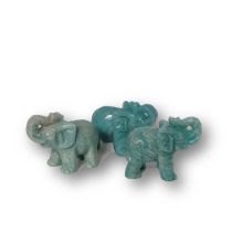 Edelstein-Tier Elefant Regenbogen-Fluorit, Edelstein Tier Figur Elefant aus hellem Fluorit,  Glücksbringer, sehr beliebtes Sammelobjekt, ca. 5 cm