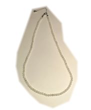 Mondstein weiss Halsschmuck, Steinschmuck Kette facettierte Kugel, Silber Verschluss