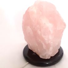 Kristall-Quarz hell-rosa Edelsteinlampe, Naturstein-Lampe kaufen, Rosenquarz roh-Stein Leuchte auf dunklem Onyx Marmor Sockel, N211