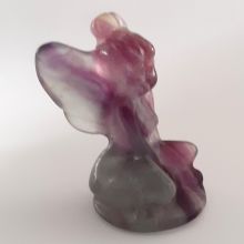 Regenbogen Fluorit Edelstein Elfe, Fee aus violett gestreiften Fluorit zur Dekoration, ca. 50mm