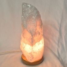 Lampe rosa Quarz, wohlgeformte, höhere Rosenquarz Edelstein Lampe mit Holzsockel, Naturstein, ca. 4-5 kg