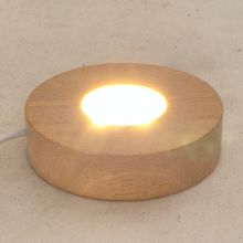 LED Leuchtsockel, warmes Licht, Holzsockel mit 6 LED`s, ca 8 cm Durchmesser, zum beleuchten ihrer Dekoartikel, USB -Anschluss