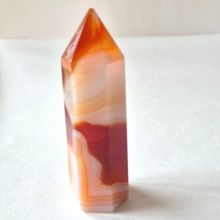 Carneol Steinspitze, Obelisk aus Karneol Edelstein, stehende Spitze N54