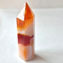 Carneol Steinspitze, Obelisk aus Karneol Edelstein, stehende Spitze N54