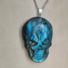 Geschnitzter Schädel Anhänger aus echtem Labradorit Edelstein, Skull , N42