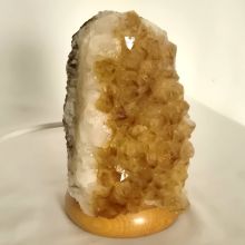 NEU! Citrin Stein Leuchte – handverlesen & edel, Edelstein-Lampe mit Holzsockel, E14 Fassung, N175