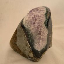 Amethyst Standobjekt Geode, Amethyst-Kristall-Druse geschwungene, polierte Form, N960