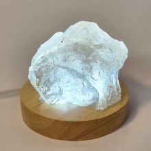 Rauchquarz Rohsteinbrocken, beleuchtet auf LED-kaltlicht Holzsockel, Echter unbehandelter rauchiger Quarz Rohstein Natur belassen