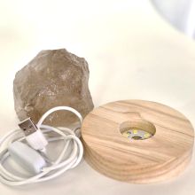 Rauchquarz Rohsteinbrocken, beleuchtet auf LED-kaltlicht Holzsockel, Echter unbehandelter rauchiger Quarz Rohstein Natur belassen