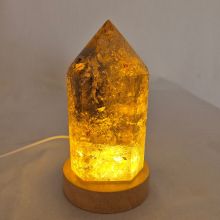 Rauchquarz Spitze mit LED-warmlicht Holzsockel, Echter unbehandelter rauchiger Quarz, große Edelsteinspitze beleuchtet, N764