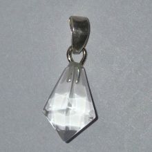 Bergkristall Kettenanhänger klein – polierte Diamantspitze aus Brasilien mit beweglicher Silberöse | ca. 25 mm | Geschenkidee